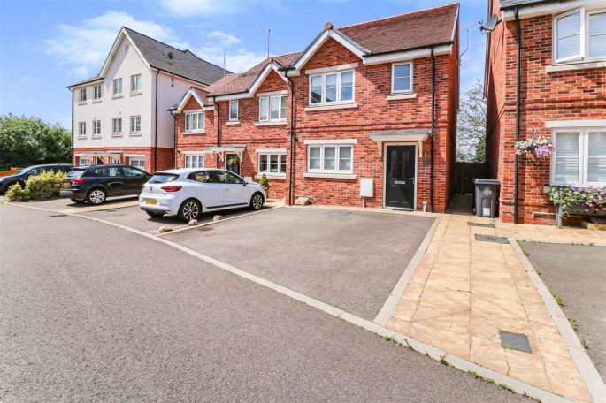 7 Turvin Crescent