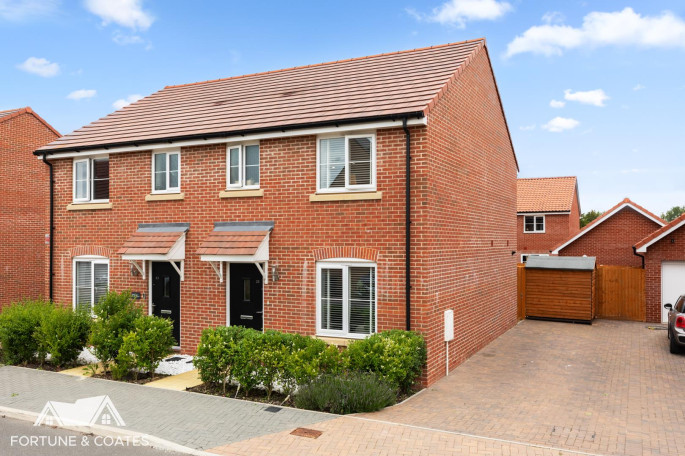 25 Plover Crescent