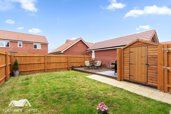 25 Plover Crescent