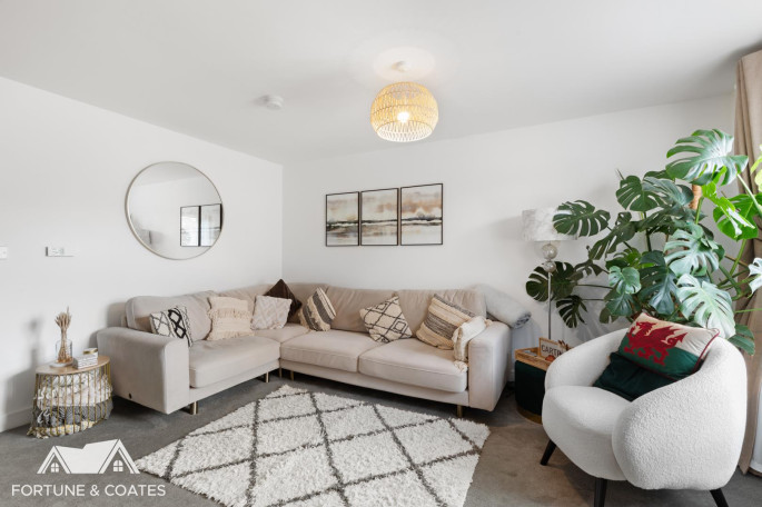 25 Plover Crescent