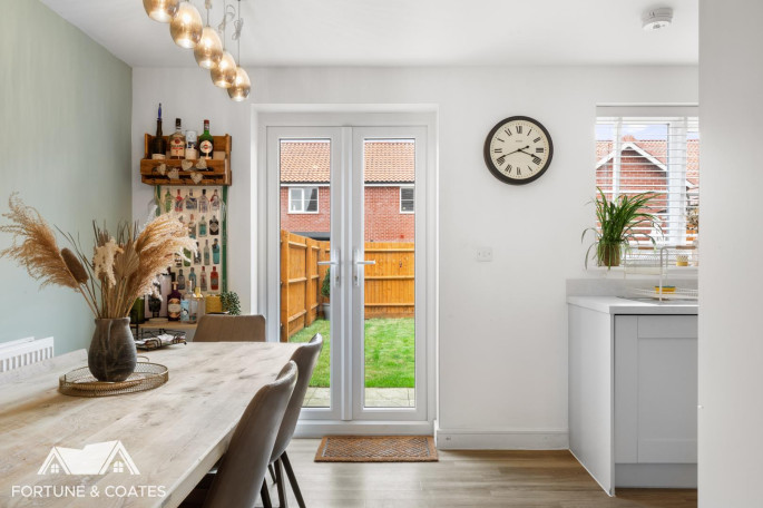 25 Plover Crescent