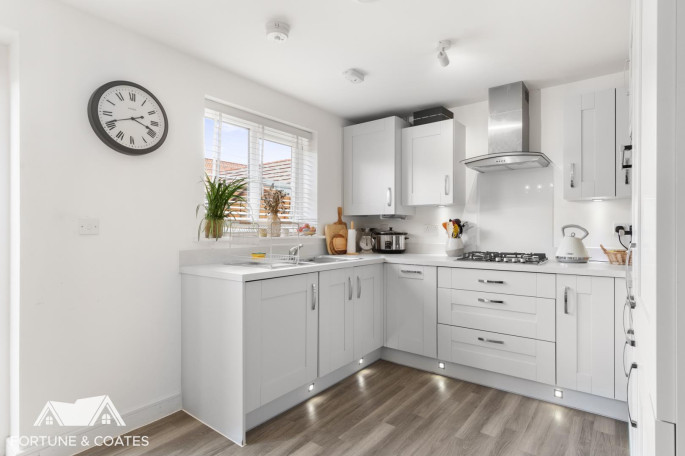 25 Plover Crescent